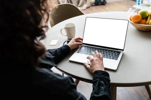 Understanding Serverless Computing